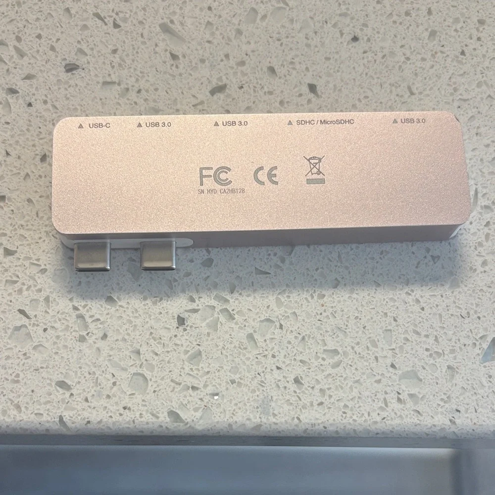 Silver Power Adapter for Tablets